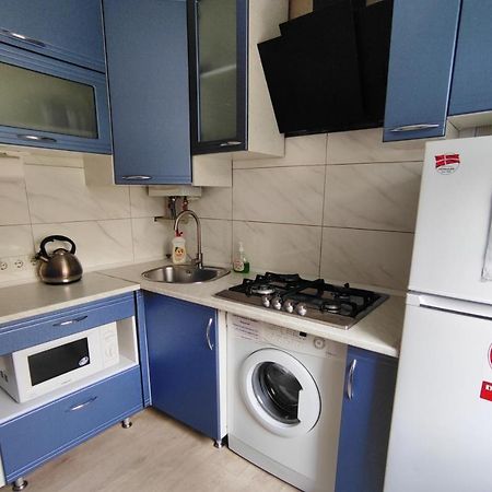 Двухкомнатные Апартаменты Центр Mystetsʹka 3 Kr Apartments Kryvyj Rih Eksteriør billede