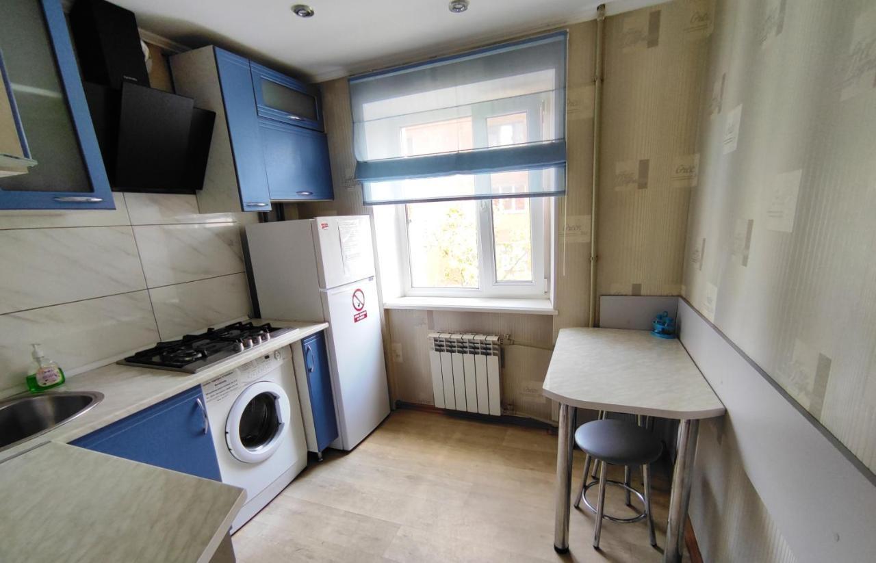Двухкомнатные Апартаменты Центр Mystetsʹka 3 Kr Apartments Kryvyj Rih Eksteriør billede